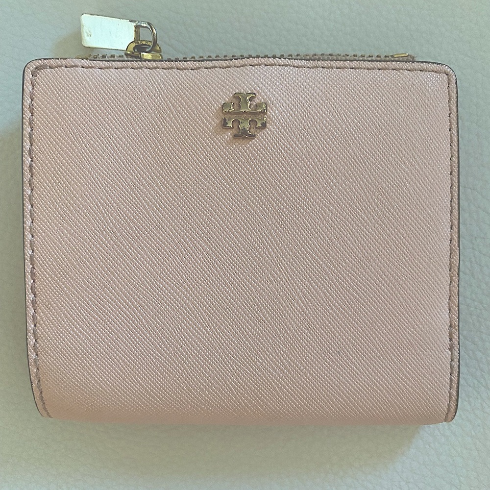 Tory Burch light pink wallet